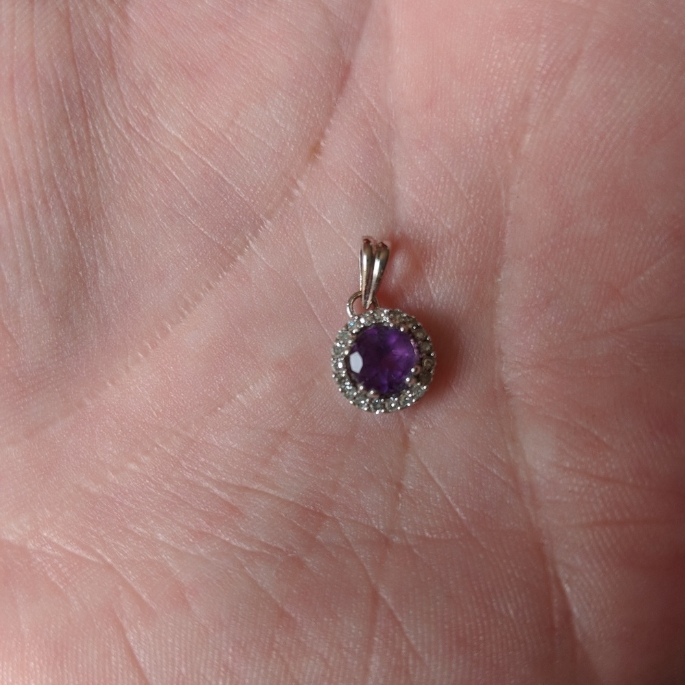 White 14K Gold Amethyst Pendant